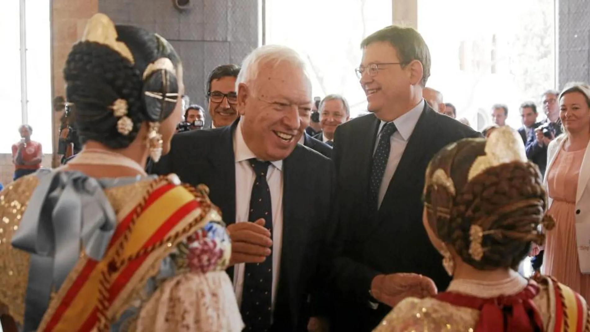 Ximo Puig y José Manuel García-Margallo, ayer en el acto celebrado en la Lonja de Valencia