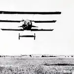 El aeronave del Barón Rojo, en plena maniobra de aterrizaje del caza, perfeccionado con ayuda del ingeniero Fokker