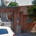 El viernes pasado los operarios del Ayuntamiento acudieron al cementerio de Carabanchel y retiraron la placa a los carmelitas fusilados en 1936 tras asegurar al párroco que se la llevaban a restaurar