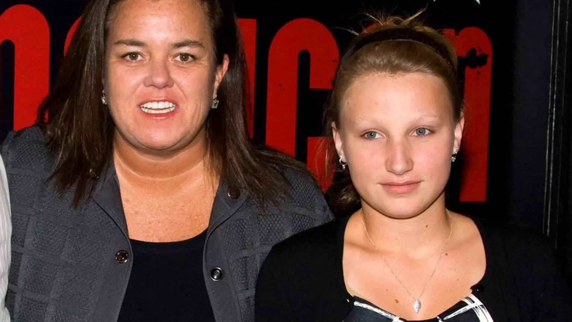 Rosie O'Donnell, posa junto a su hija Chelsea, en una imagen de archivo del 20 de abril de 2010.