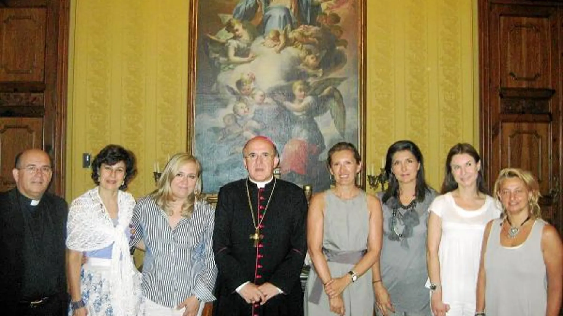 El arzobispo, Carlos Osoro, durante la reunión que mantuvo con las empresarias valencianas
