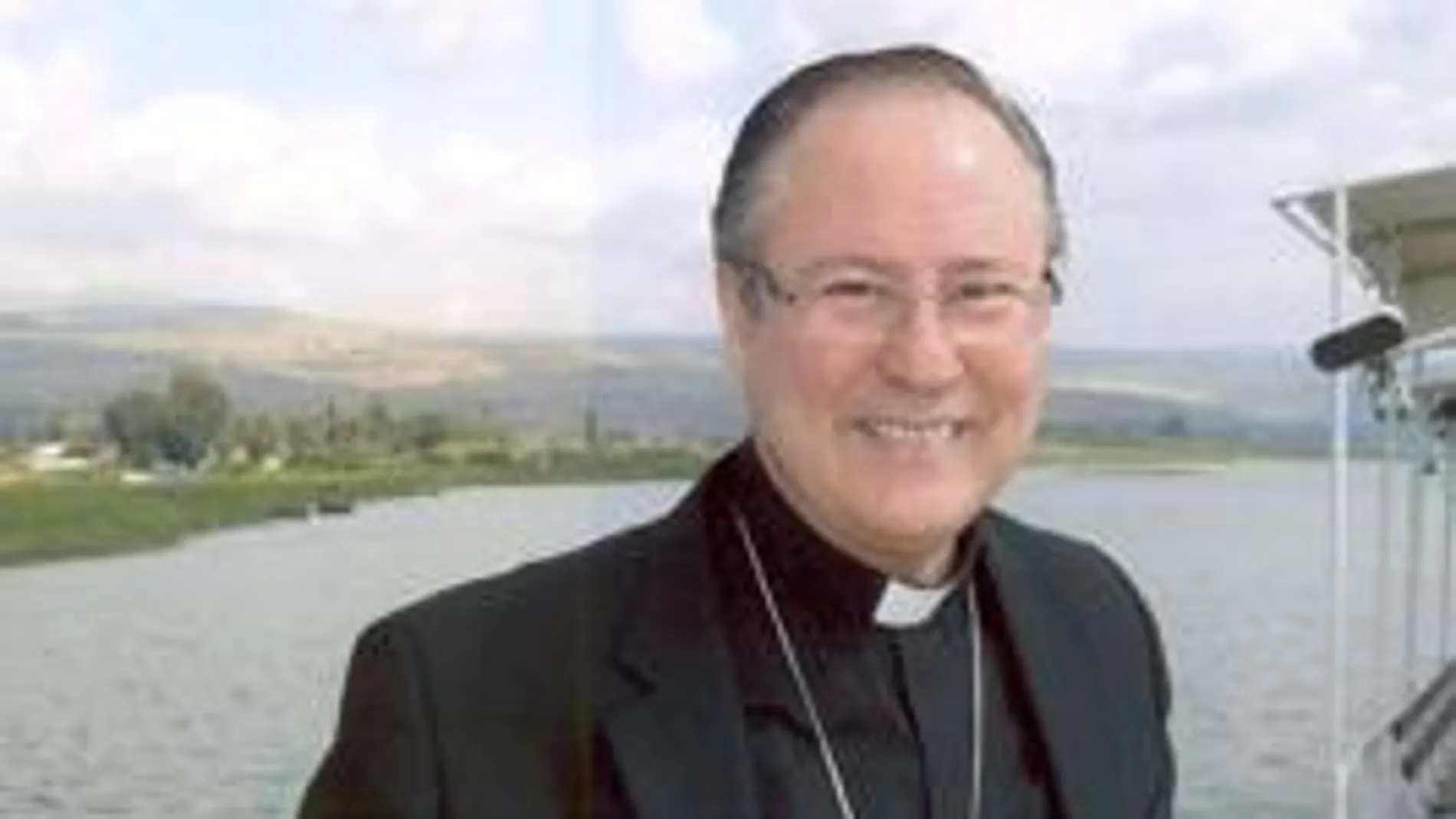 Esteban Escudero toma posesión como obispo de Palencia