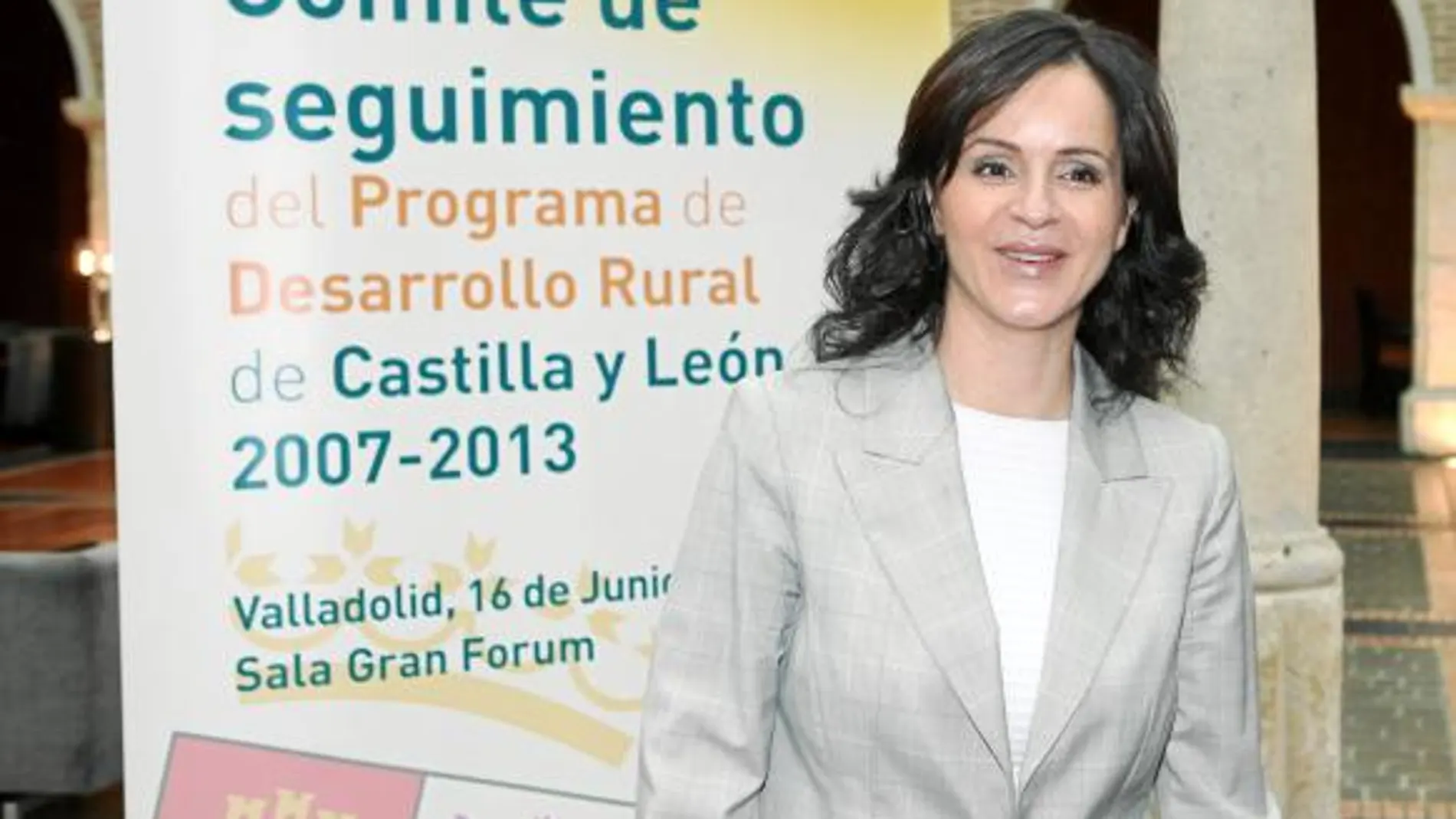 La consejera de Agricultura y Ganadería, Silvia Clemente, preside el Comité de Seguimiento del Programa