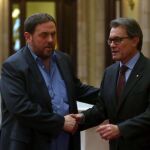 El presidente de la Generalitat, Artur Mas, junto al líder de ERC, Oriol Junqueras