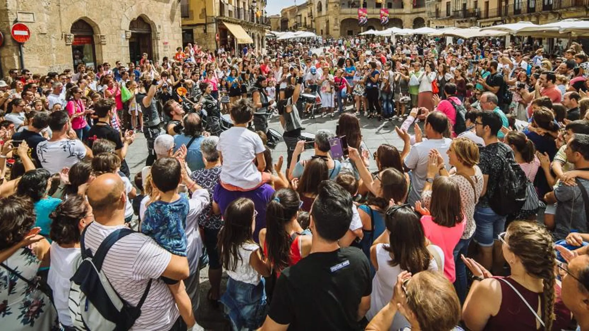 Miles de personas disfrutan año tras año de los espectáculos en la localidad salmantina de Ciudad Rodrigo