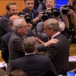 Bronca de Juncker a Farage: «¿Por qué estás aquí? Es la última vez que aplaudes»