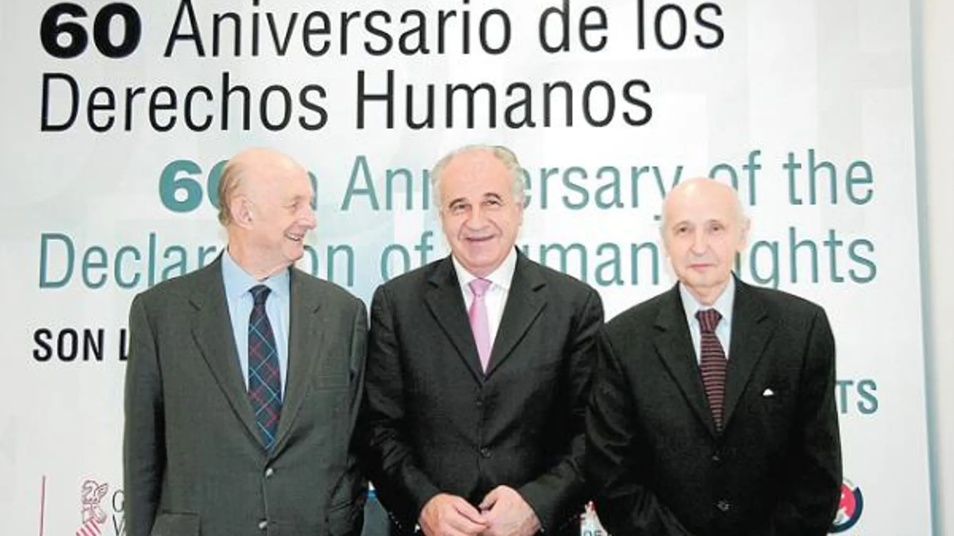 Ricardo Díez Hochleitner, patrono de la Fundación Cultura de Paz, Rafael Blasco y Santiago Grisolía