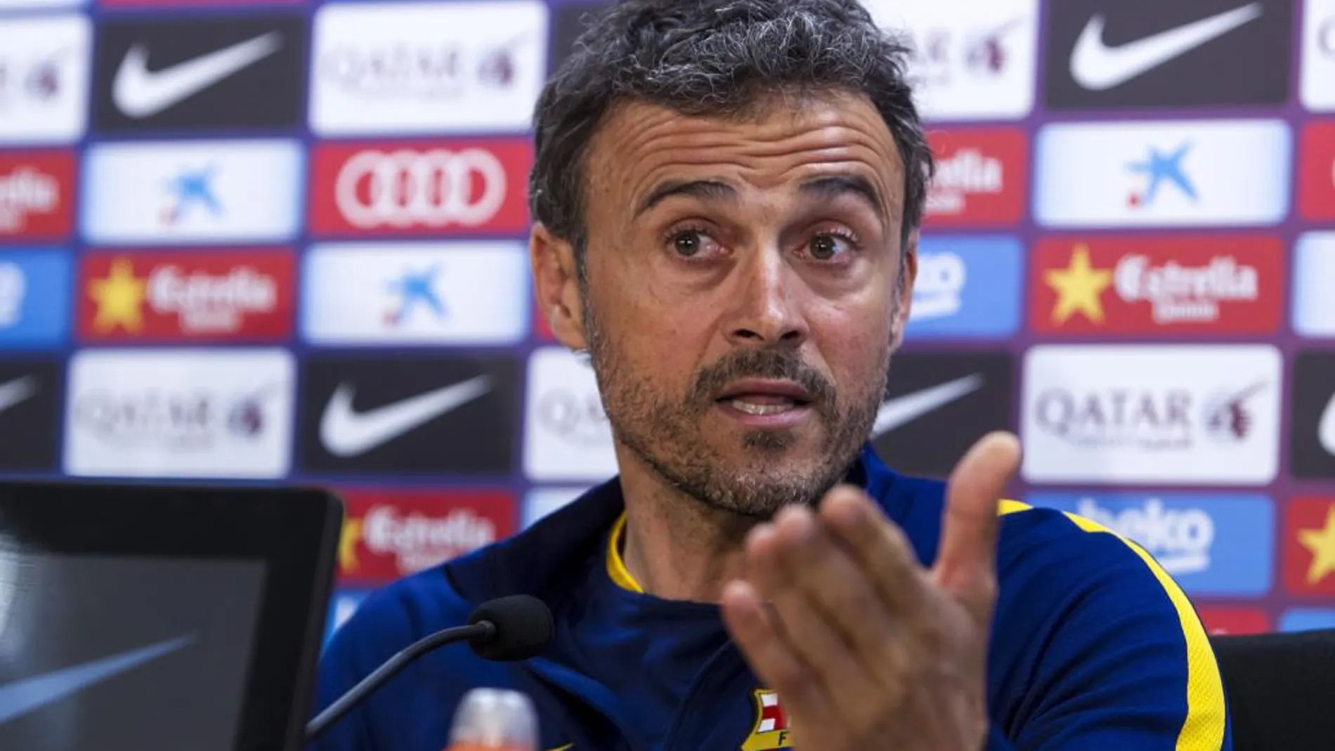 El entrenador del FC Barcelona, Luis Enrique Martínez, ayer, antes del partido ante el Granada.