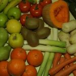 Los expertos recomiendan tomar tres raciones diarias de fruta y verdura