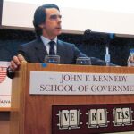 Aznar, durante la conferencia que pronunció ayer en la Universidad de Harvard
