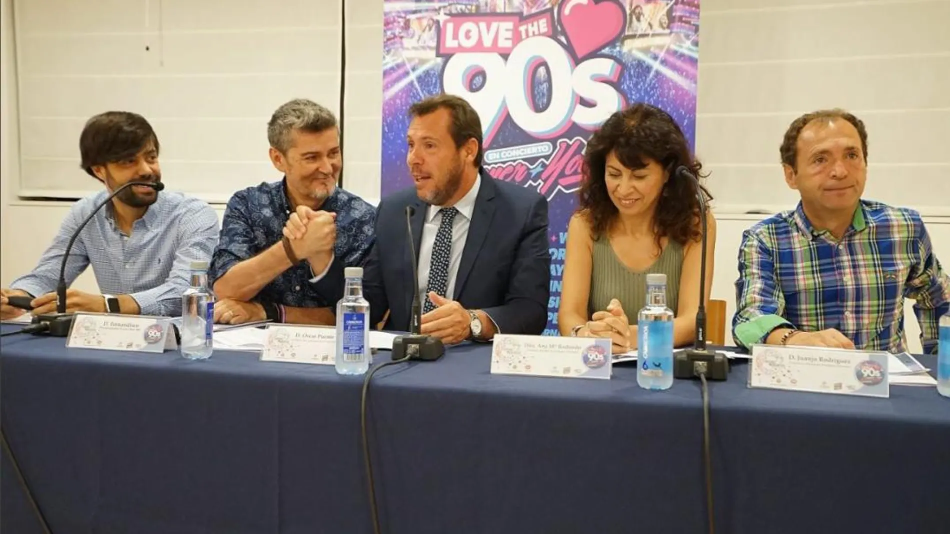 Óscar Puente presenta la cita junto a Ana Redondo, Fernando Martínez «Fermandisco», Hugo Albornoz y Juanjo Rodríguez