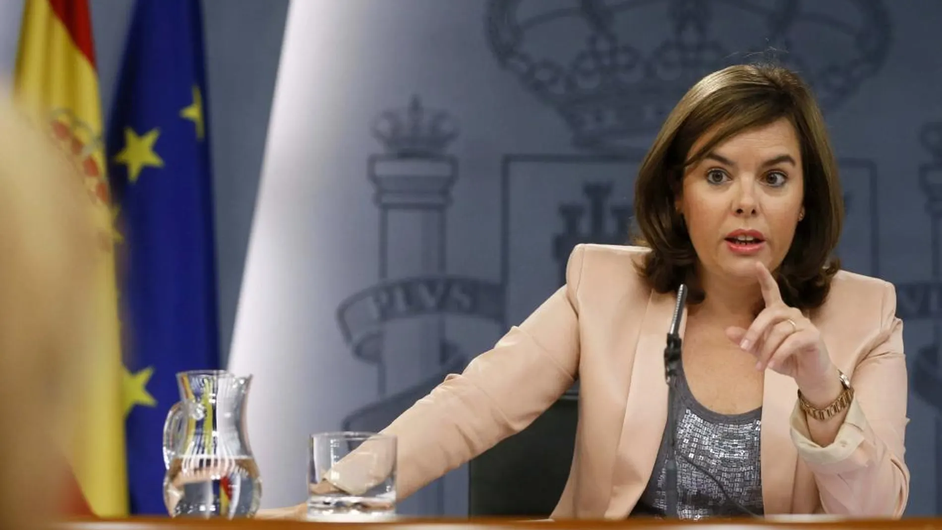 La vicepresidenta del Gobierno, Soraya Sáenz de Santamaría, en la rueda de prensa tras el Consejo de Ministros