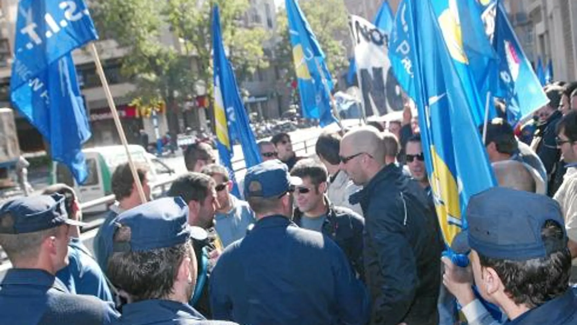 Los agentes de Movilidad protagonizaron graves altercados en sus últimas convocatorias de huelga