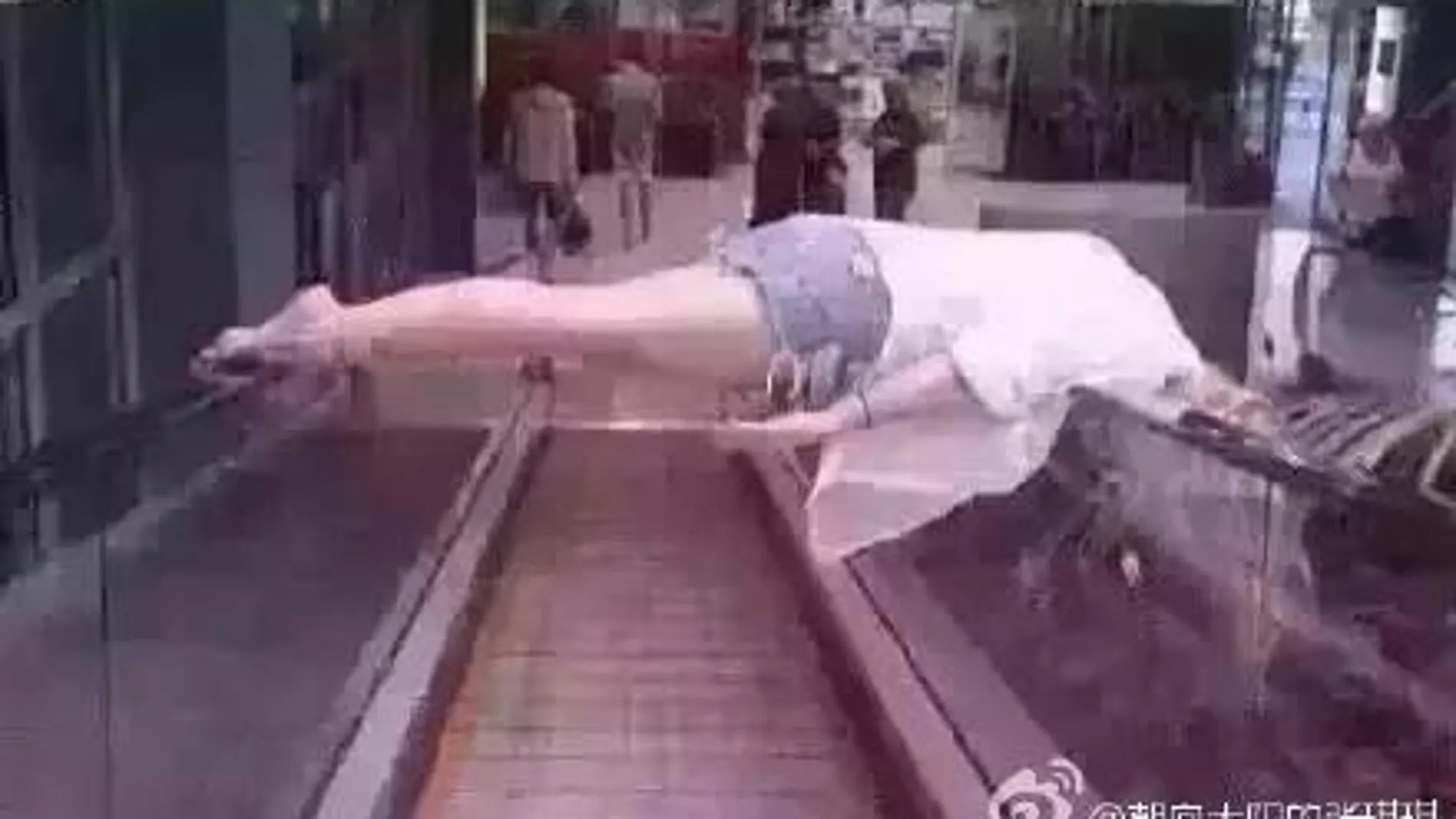 Pánico a las escaleras mecánicas en China