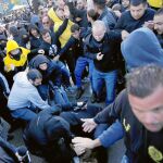Ciudadanos israelíes, ayer, protestaron por el veredicto del tribunal