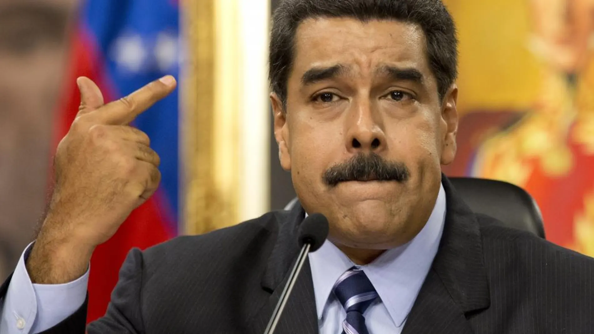 El presidente Nicolás Maduro habla durante una conferencia de prensa hoy en el Palacio de Miraflores.