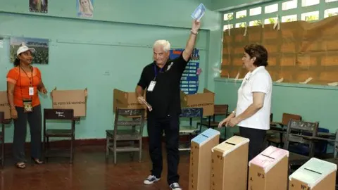 Martinelli, el multimillonario que conquista la presidencia de Panamá