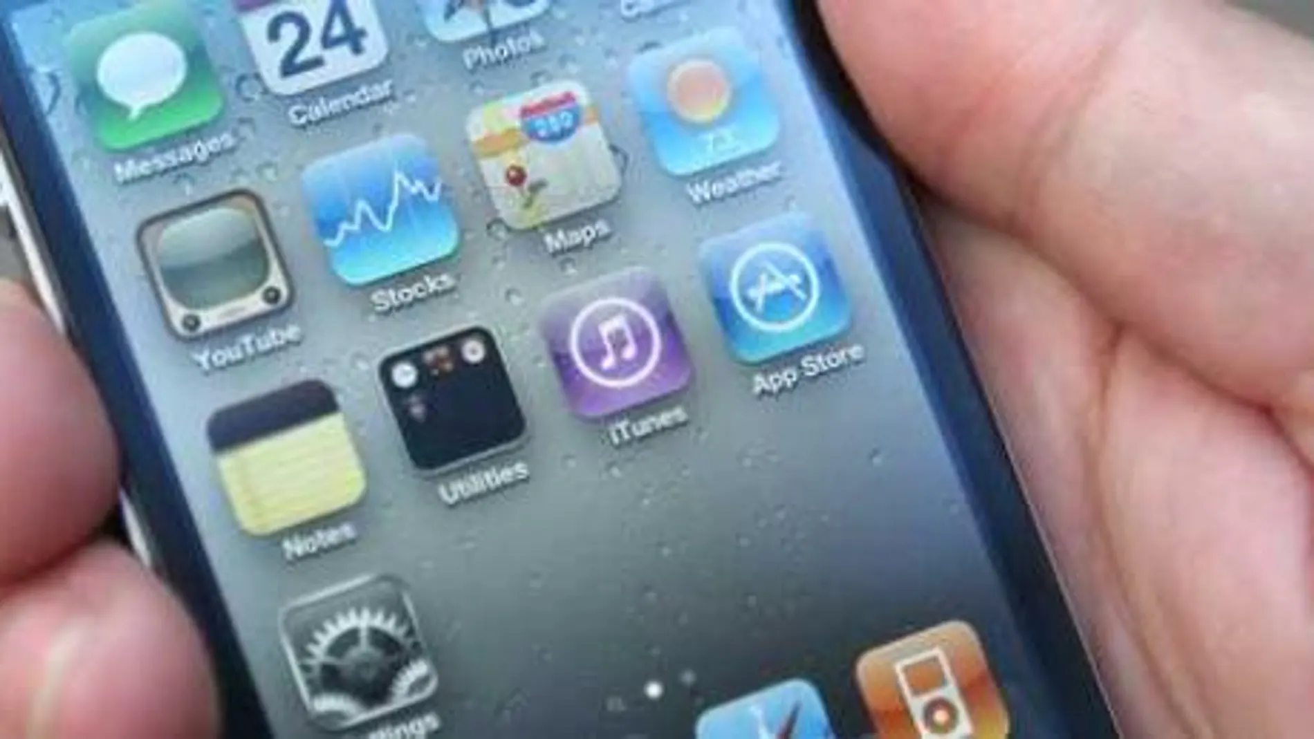 Los problemas del iPhone 4 obligan a Apple a dar la cara