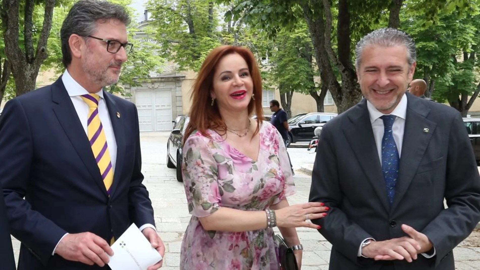 Silvia Clemente junto a José Luis Vázquez y Andrés Ortega