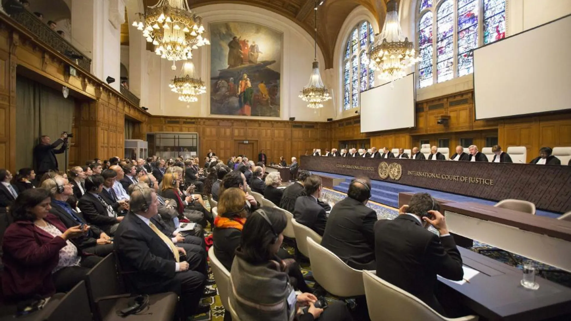 La Corte Internacional de Justicia (CIJ), el órgano principal de Naciones Unidas, se pronuncia sobre su competencia en el ligitio marítimo entre Bolivia y Chile en La Haya