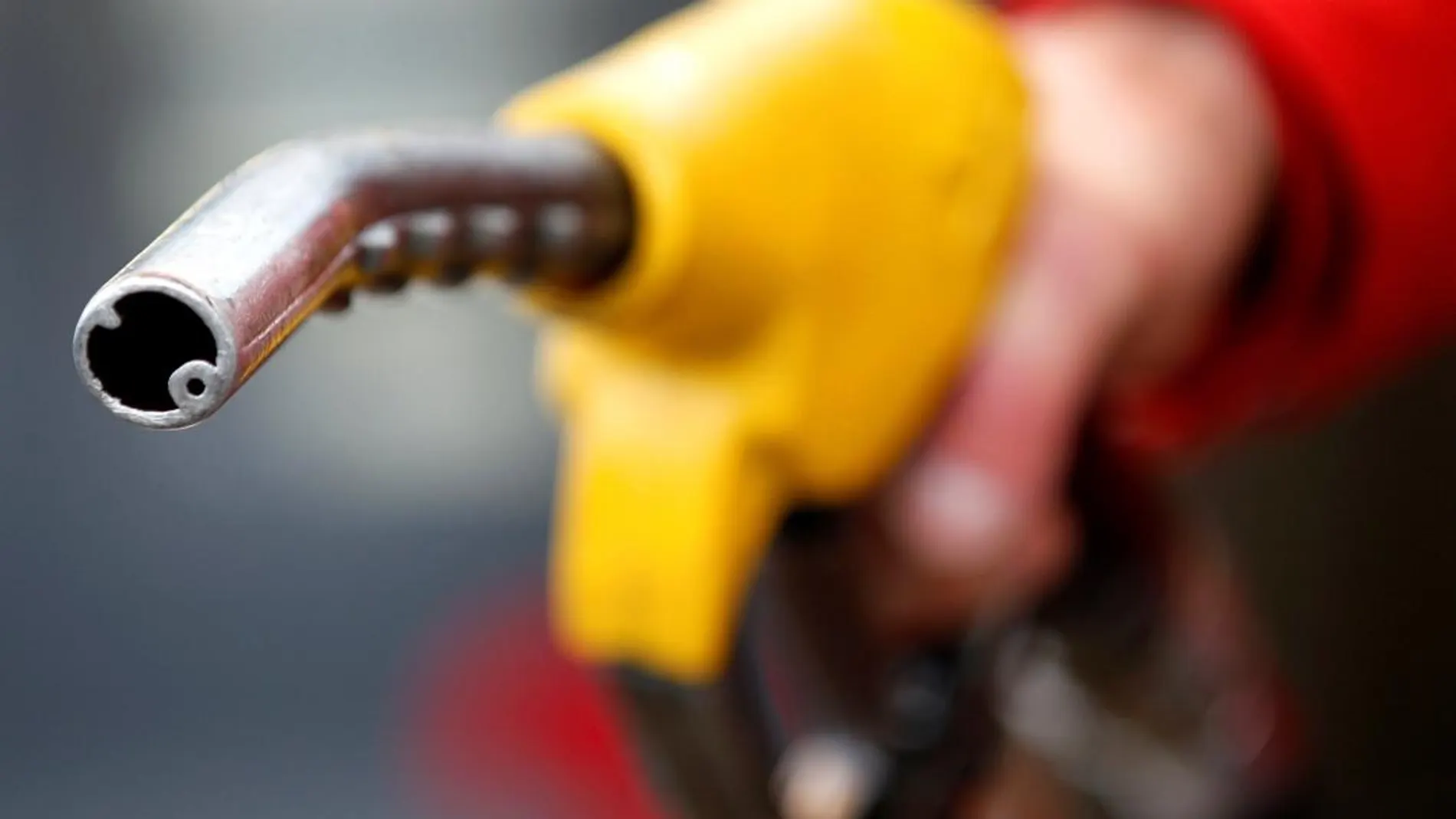 El precio de los carburantes dispara el IPC. Foto: Reuters