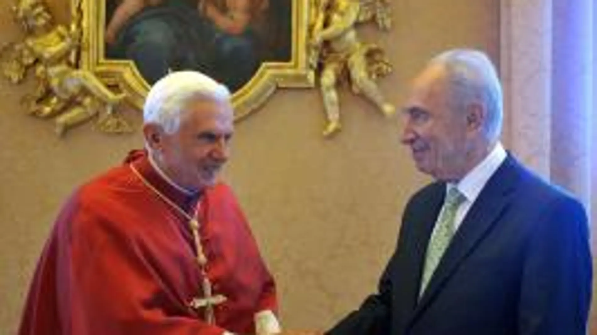 El Papa y Peres piden un acuerdo «respetuoso» con Israel y Palestina