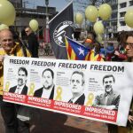 Los tres políticos catalanes hacen un llamamiento a que la gente llene las calles de Barcelona