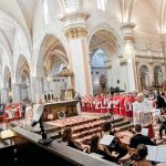Este año, el Te Deum se celebrará antes del inicio de la Procesión Cívica. El cardenal oficiará la misa presidida por la Senyera de Lo Rat Penat
