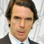Aznar reclama elecciones para salir de una situación «crítica»