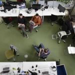 Numerosos estudios han medido los efectos adversos de pasar demasiado tiempo sentados