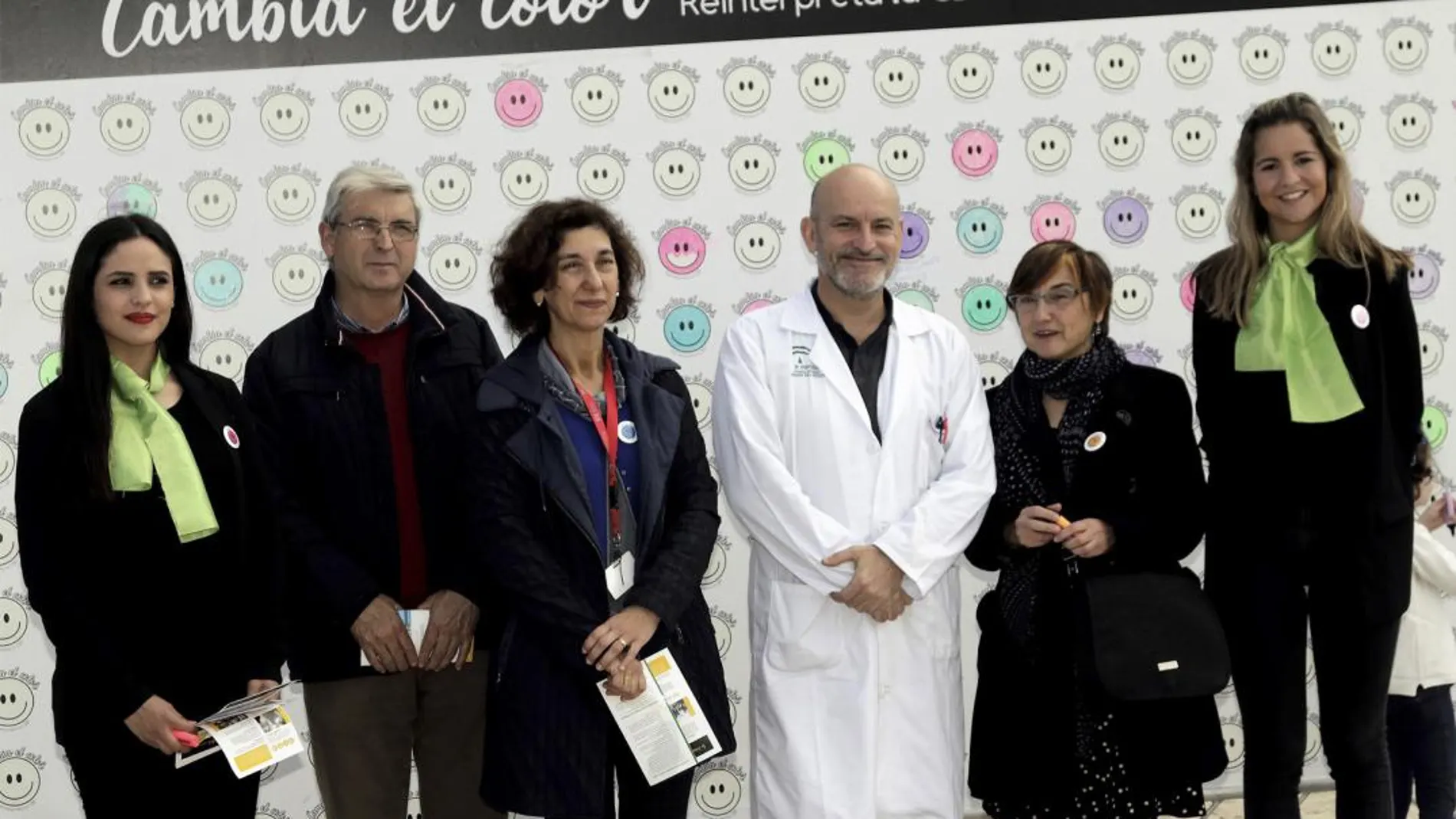 Con motivo del Día de las Enfermedades Raras, que se celebra el 28 de febrero, ayer tuvo lugar en Sevilla la campaña «Cambia el color. Reinterpreta la CBP», promovida por la asociación de pacientes Albi-España (Asociación para la lucha contra las enfermedades biliares inflamatorias)
