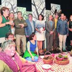García-Cirac y Javier Iglesias abren la Feria asistiendo a la función «Caperucita. Lo que nunca se contó» de Teloncillo Teatro