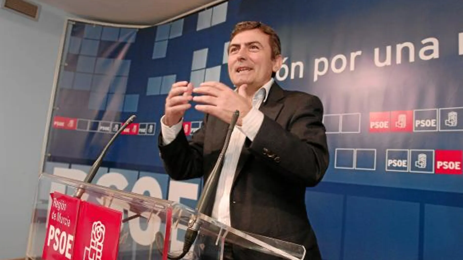 Saura no cuenta con el apoyo de su propio grupo socialista, según afirma el Ejecutivo autonómico
