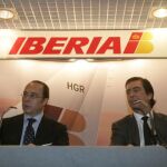 Los accionistas de British Airways aprueban la fusión con Iberia