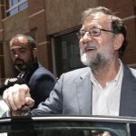 La incorporación de Rajoy esta semana a su puesto despertó la expectación general. El ex presidente del Gobierno vive entre semana en un hotel de Alicante ya que su domicilio familiar está en Madrid