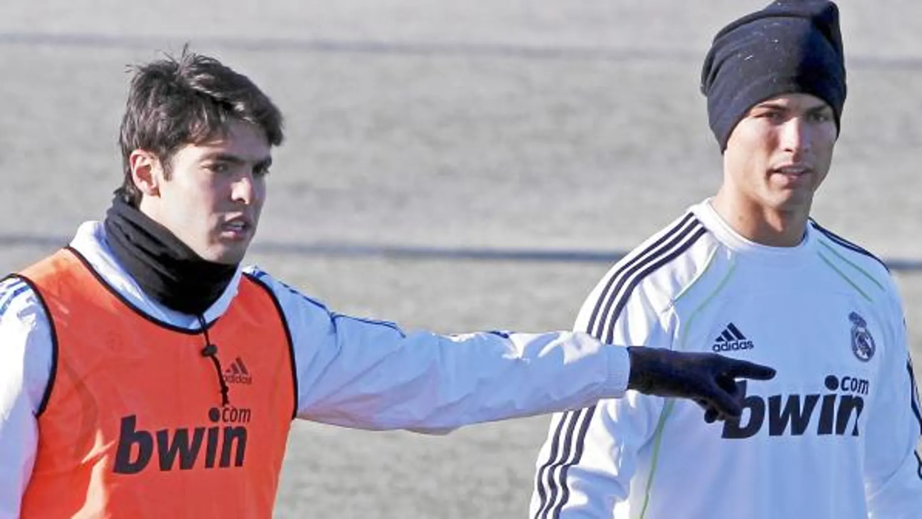 Kaká volvió ayer a sentirse jugador. Disputó el primer partidillo con la plantilla desde su operación en agosto