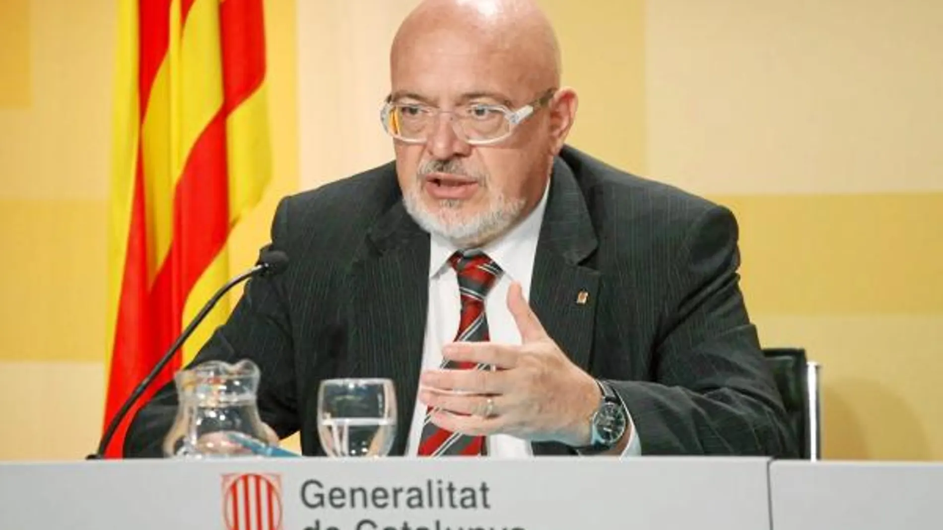 El conseller de Innovació, Josep Huguet, ayer después de la reunión del Ejecutivo catalán