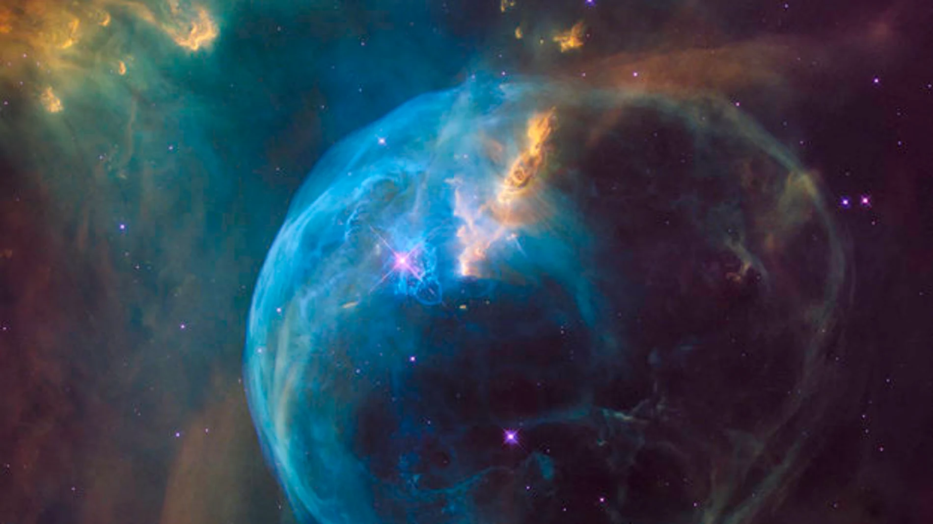 La Nebulosa de la Burbuja captada por el telescopio Hubble