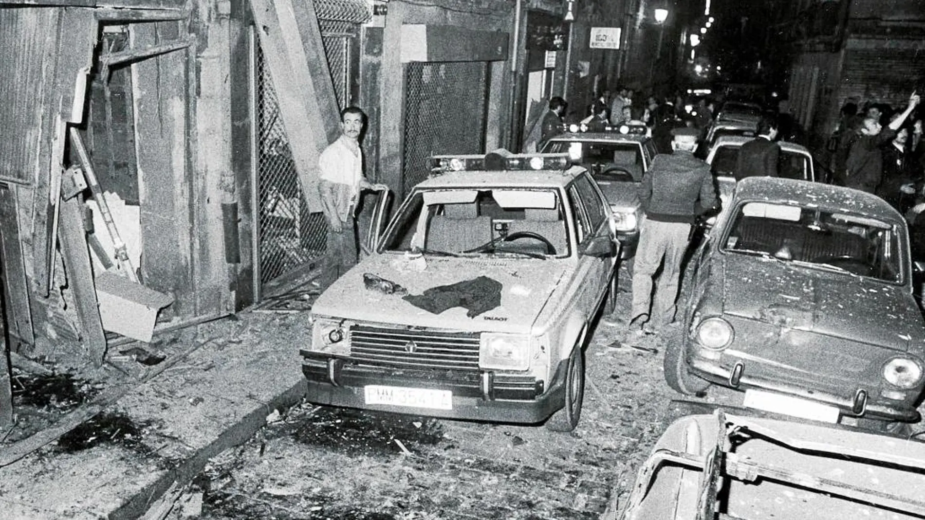 Imagen de un atentado contra un vehículo de la Policía Nacional en Navarra