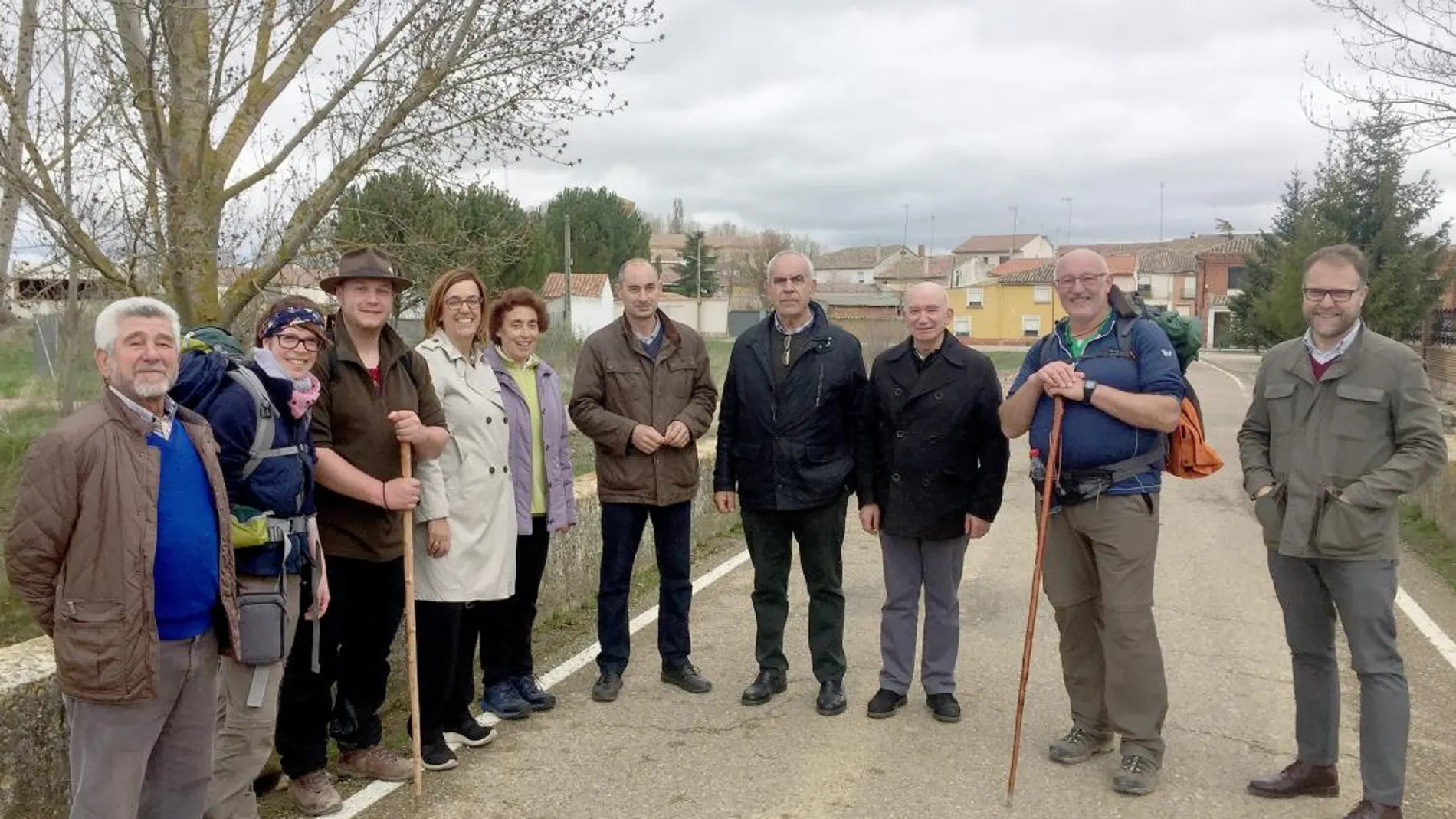 La presidenta de la Diputación de Palencia, Ángeles Armisén, visita el área de descanso
