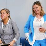 La vicepresidenta, Rosa Valdeón, y Pilar del Olmo tras informar de los acuerdos aprobados por el Consejo de Gobierno