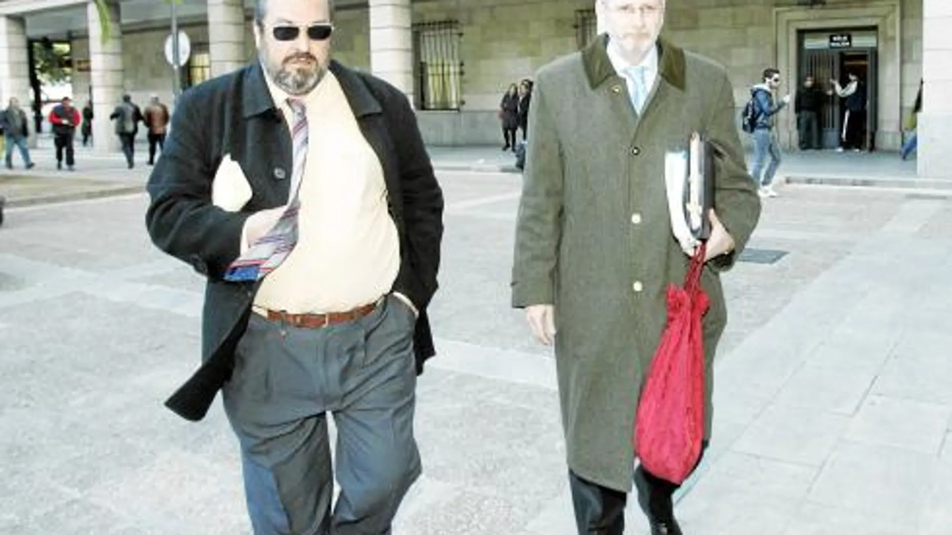 El ex contratista y ex escolta del alcalde, José Pardo, en una de las citaciones en los juzgados de la capital hispalense
