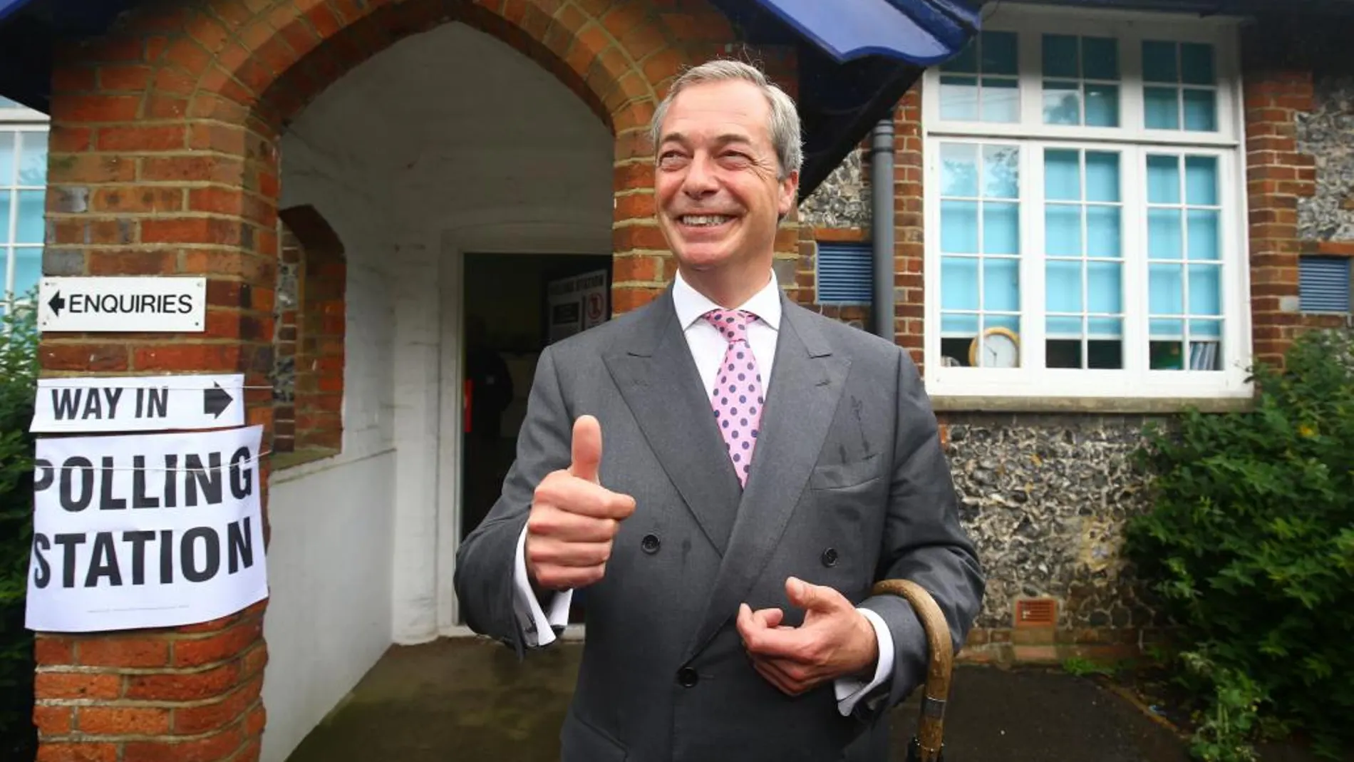Nigel Farage anticipa la victoria del «brexit»