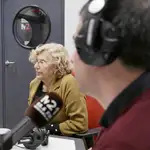 La alcaldesa, durante una entrevista en la antigua radio municipal