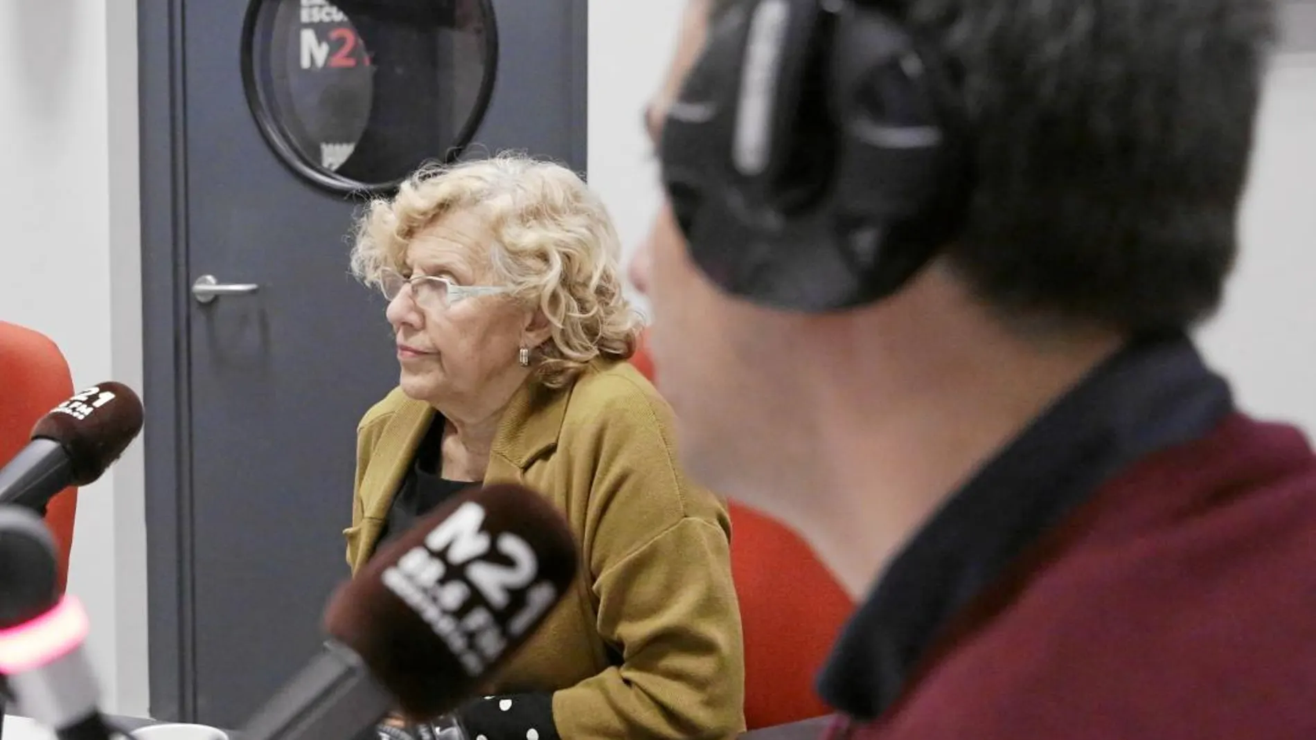 La alcaldesa, durante una entrevista en la antigua radio municipal