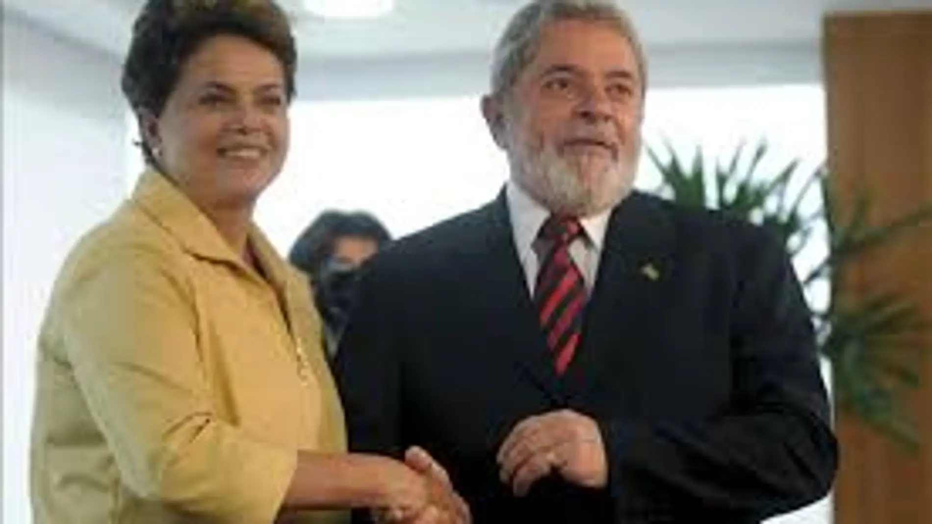 Una comisión parlamentaria exculpa a Rousseff y Lula del caso Petrobras