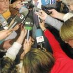 Duran Lleida atiende a los medios tras reunirse con los sindicatos