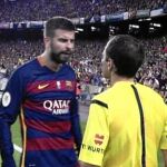 Piqué se encara con el asistente
