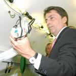 Manuel Cervera en su visita al Hospital General de Castelló