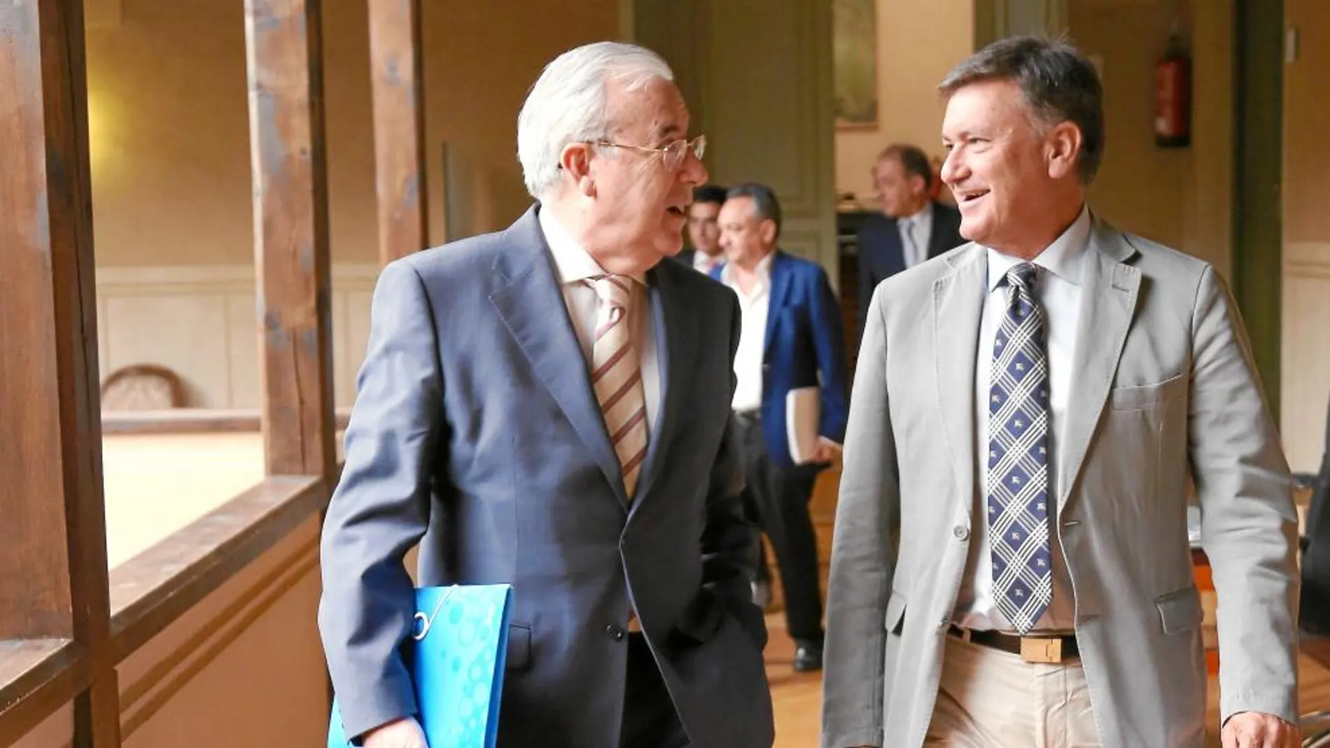 Jesús Encabo junto con Francisco Vázquez, ayer en Segovia